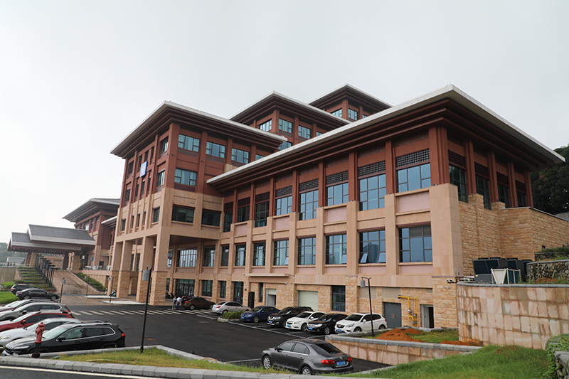 百色飯店舉行揭牌儀式