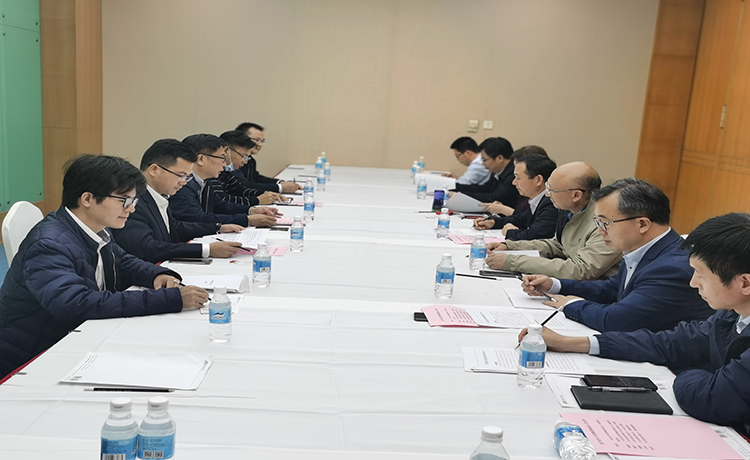 集團(tuán)公司領(lǐng)導(dǎo)率隊參加2020年中國國際鋁業(yè)周會議